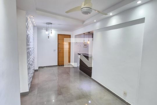 Sala de apartamento à venda com 2 quartos, 60m² em Penha, Rio de Janeiro