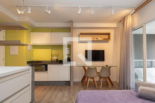 Quarto de kitnet/studio à venda com 1 quarto, 35m² em Consolação, São Paulo