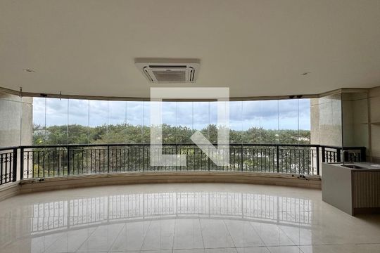 Varanda de apartamento à venda com 4 quartos, 436m² em Barra da Tijuca, Rio de Janeiro