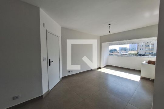 Sala  de apartamento para alugar com 3 quartos, 110m² em Vila Gilda, Santo André