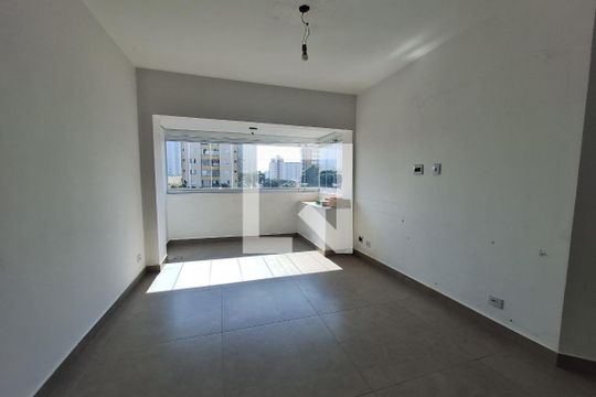 Sala  de apartamento para alugar com 3 quartos, 110m² em Vila Gilda, Santo André
