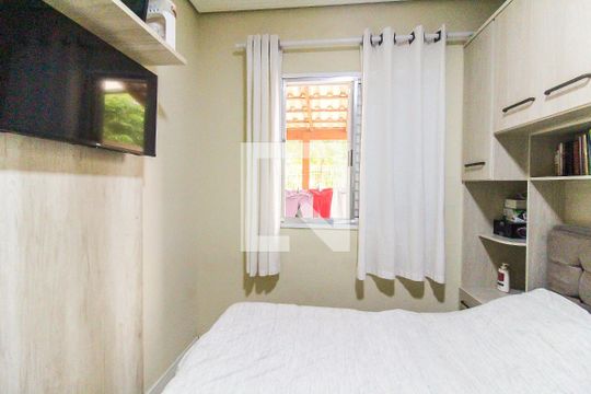 Quarto 2 de apartamento para alugar com 2 quartos, 74m² em Vila Nova Curuca, São Paulo