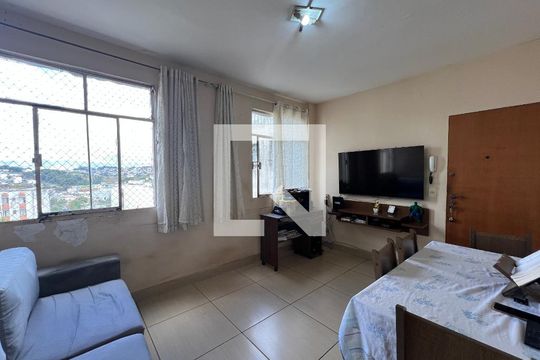 Sala de apartamento à venda com 3 quartos, 74m² em Califórnia, Belo Horizonte