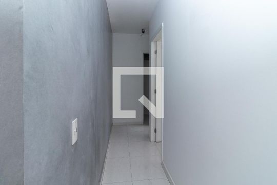 Corredor de apartamento para alugar com 2 quartos, 65m² em Lapa, São Paulo