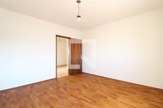 Sala de apartamento para alugar com 3 quartos, 121m² em Martins, Uberlândia