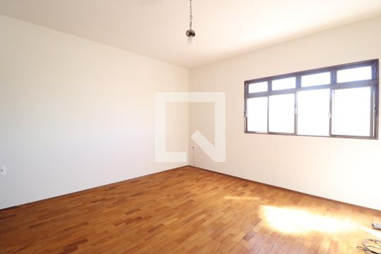 Sala de apartamento para alugar com 3 quartos, 121m² em Martins, Uberlândia