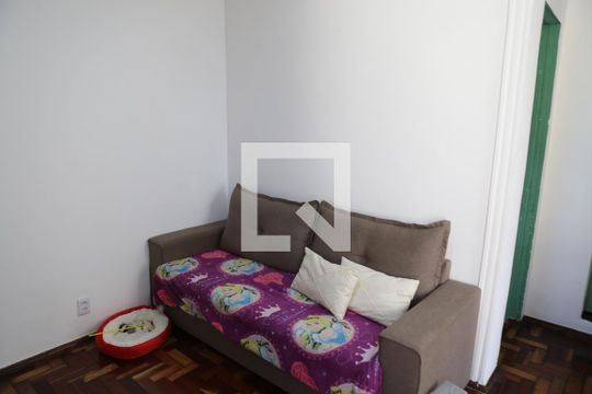 Apartamento à venda com 2 quartos, 38m² em Inconfidentes, Contagem