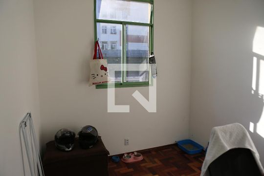 Apartamento à venda com 2 quartos, 38m² em Inconfidentes, Contagem