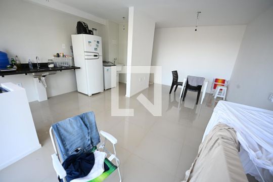 Apartamento à venda com 3 quartos, 81m² em Setor Bela Vista, Goiânia