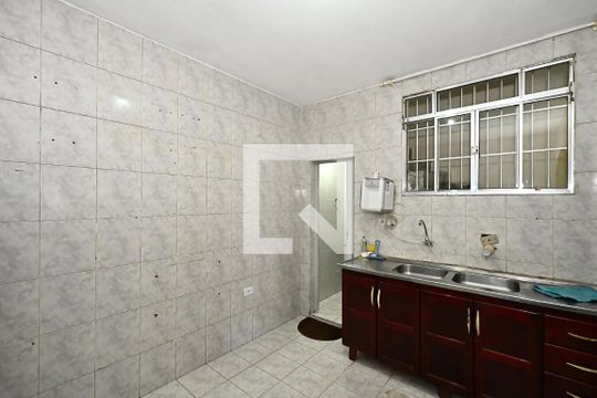 Cozinha de casa para alugar com 3 quartos, 220m² em Jardim Maria Rosa, Taboão da Serra