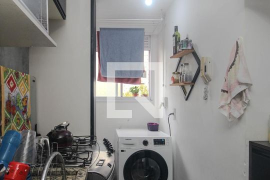 Cozinha area de serviço de apartamento para alugar com 2 quartos, 47m² em Cavalhada, Porto Alegre