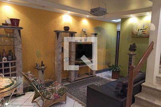 Casa à venda com 2 quartos, 180m² em Jardim Satelite, São Paulo