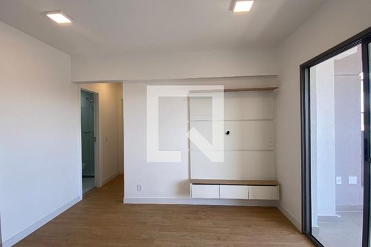 Sala de apartamento para alugar com 2 quartos, 54m² em Presidente Altino, Osasco
