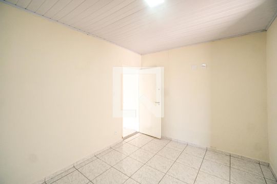 Quarto 01 de casa para alugar com 2 quartos, 135m² em Vila Carrão, São Paulo