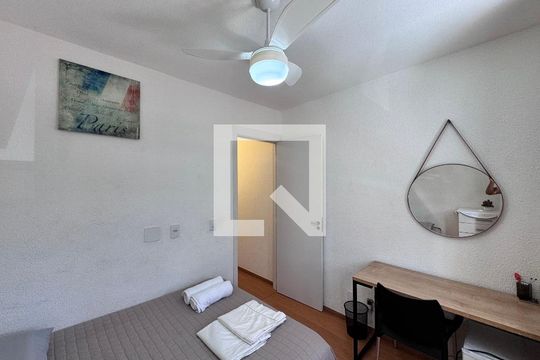 Quarto 1 de casa de condomínio para alugar com 2 quartos, 84m² em Vargem Grande, Rio de Janeiro