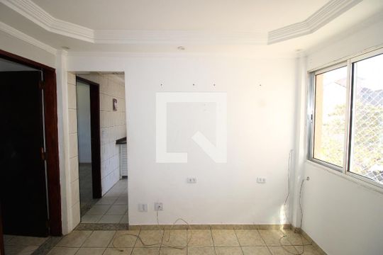 Apartamento para alugar com 2 quartos, 45m² em Conjunto Habitacional Fazenda do Carmo, São Paulo