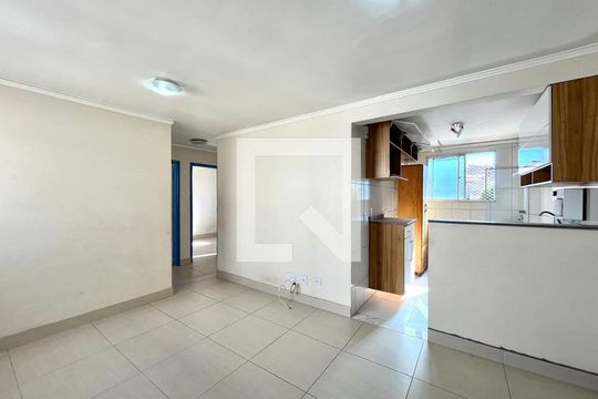 Sala de apartamento para alugar com 3 quartos, 60m² em Vila Satúrnia, Campinas