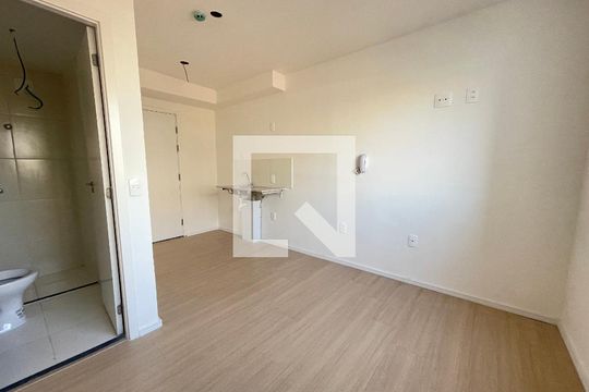 Studio de kitnet/studio à venda com 1 quarto, 17m² em Ferreira, São Paulo