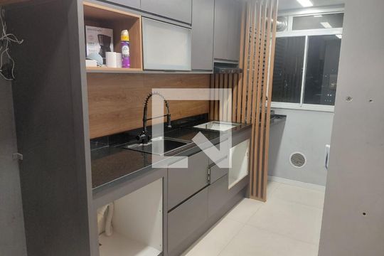 Cozinha de apartamento para alugar com 2 quartos, 50m² em Moquetá, Nova Iguaçu