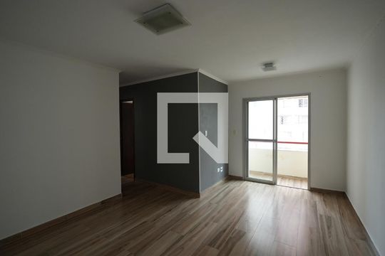 Apartamento à venda com 3 quartos, 69m² em Jardim do Estádio, Santo André