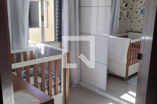 Quarto de casa de condomínio à venda com 2 quartos, 50m² em Vila João Ramalho, Santo André