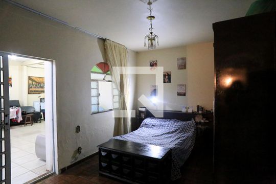 Suíte de casa para alugar com 3 quartos, 300m² em Ipiranga, Belo Horizonte