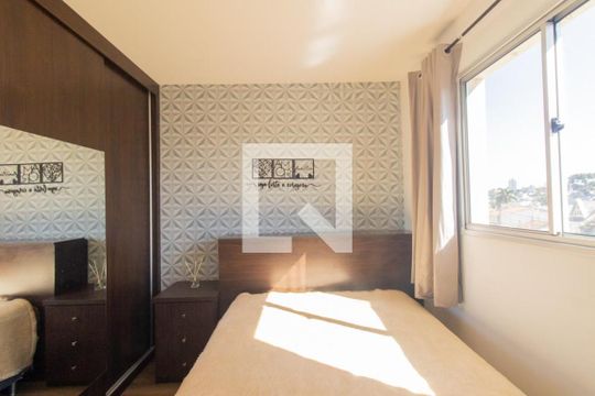 Apartamento para alugar com 2 quartos, 56m² em Guaíra, Curitiba