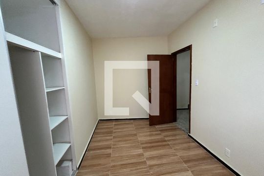 Quarto 1 - Suite de casa para alugar com 2 quartos, 200m² em Vila Valqueire, Rio de Janeiro