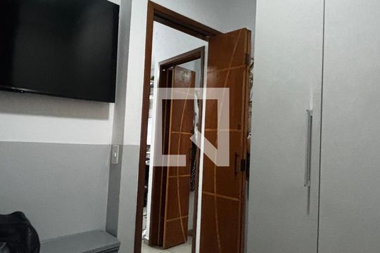 Quarto 1 de apartamento à venda com 2 quartos, 40m² em Parque Novo Oratório, Santo André