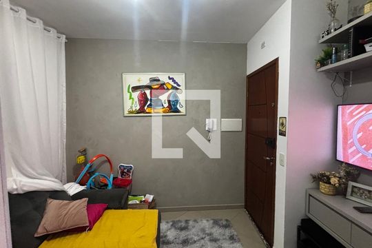 Sala de apartamento à venda com 2 quartos, 40m² em Parque Novo Oratório, Santo André