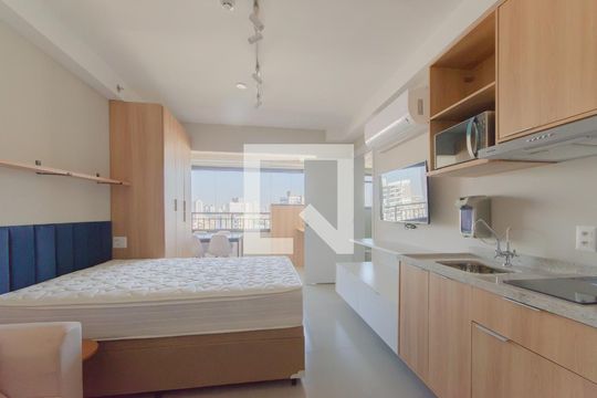 Sala/Quarto de kitnet/studio para alugar com 1 quarto, 32m² em Ipiranga, São Paulo