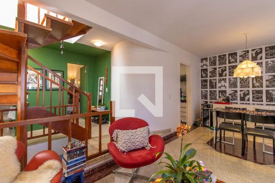 Sala 1 de casa de condomínio para alugar com 3 quartos, 220m² em Granja Viana, Cotia