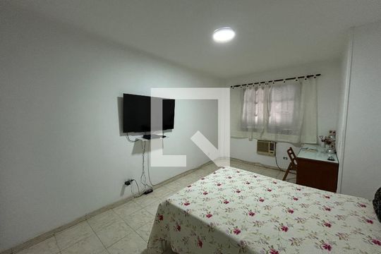 Quarto 1 de casa à venda com 3 quartos, 290m² em Praça Seca, Rio de Janeiro