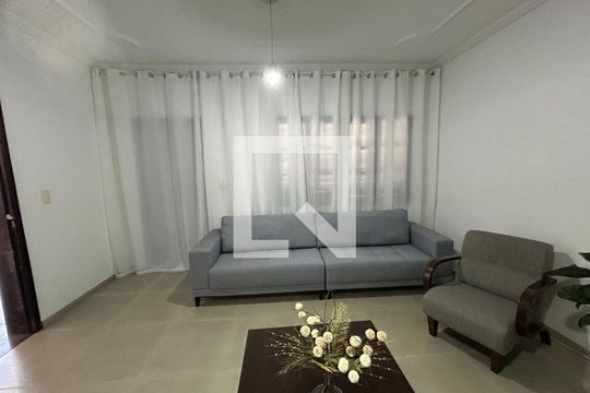 Sala de casa à venda com 3 quartos, 290m² em Praça Seca, Rio de Janeiro