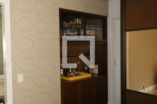 Sala de apartamento à venda com 3 quartos, 130m² em Jardim Avelino, São Paulo
