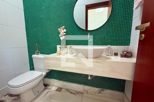 lavabo de casa de condomínio para alugar com 5 quartos, 300m² em Retiro do Chale, Brumadinho