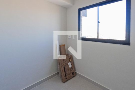 Apartamento para alugar com 2 quartos, 43m² em Vila Santa Edwiges, São Paulo