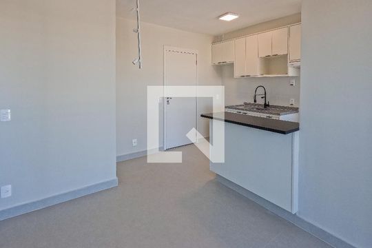 Apartamento para alugar com 2 quartos, 43m² em Vila Santa Edwiges, São Paulo