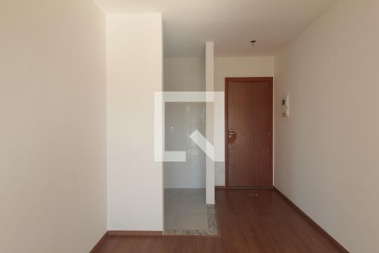 Sala de apartamento à venda com 2 quartos, 45m² em Braúnas, Belo Horizonte