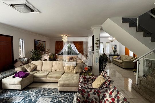 Sala de casa para alugar com 4 quartos, 580m² em Vila Homero Thon, Santo André