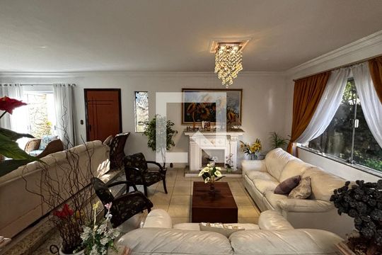 Sala de casa para alugar com 4 quartos, 580m² em Vila Homero Thon, Santo André