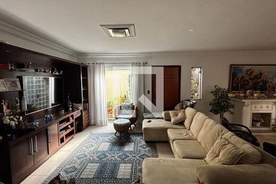 Sala de casa para alugar com 4 quartos, 580m² em Vila Homero Thon, Santo André