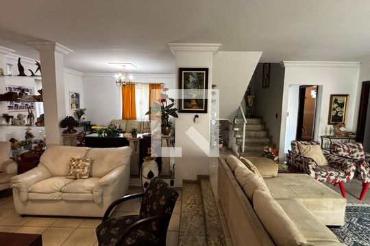 Sala de casa para alugar com 4 quartos, 580m² em Vila Homero Thon, Santo André