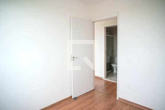 Quarto 1 de apartamento para alugar com 2 quartos, 43m² em Jardim Maria Estela, São Paulo