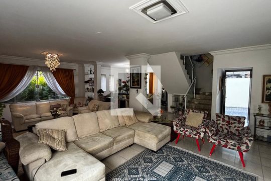 Sala de casa à venda com 4 quartos, 580m² em Vila Homero Thon, Santo André