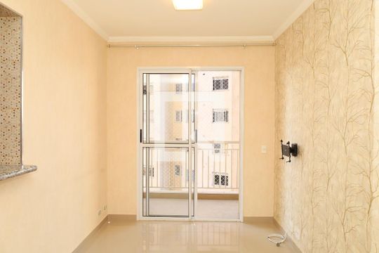 Sala de apartamento para alugar com 2 quartos, 52m² em Itaquera, São Paulo