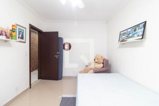 Quarto 1 de casa à venda com 3 quartos, 221m² em Guarujá, Porto Alegre