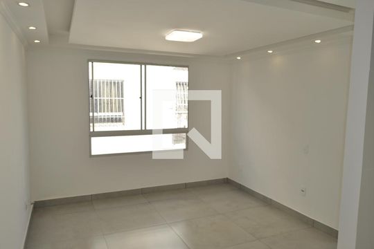 Apartamento à venda com 2 quartos, 44m² em Bonsucesso, Rio de Janeiro