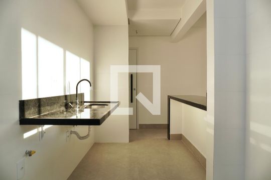 Cozinha e Área de Serviço de apartamento à venda com 2 quartos, 67m² em Santa Efigênia, Belo Horizonte