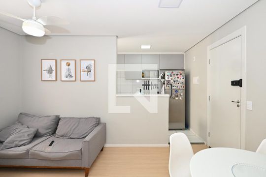 Sala de apartamento à venda com 2 quartos, 42m² em Vila Plana, São Paulo